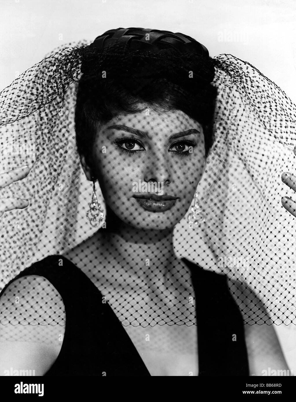 Hat and veil Black and White Stock Photos & Images - Alamy