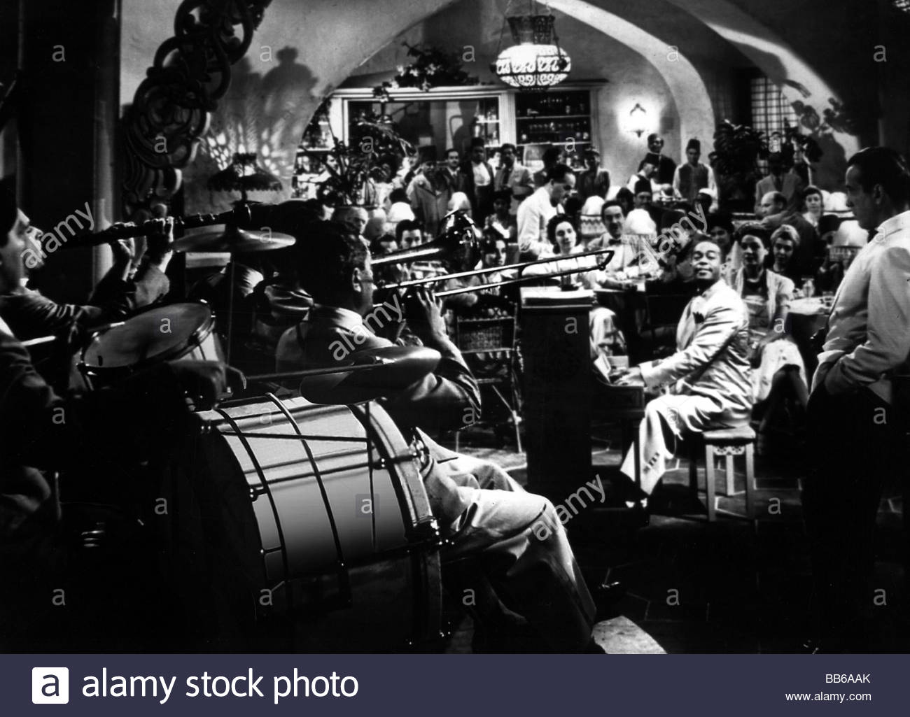 Casablanca casino scene