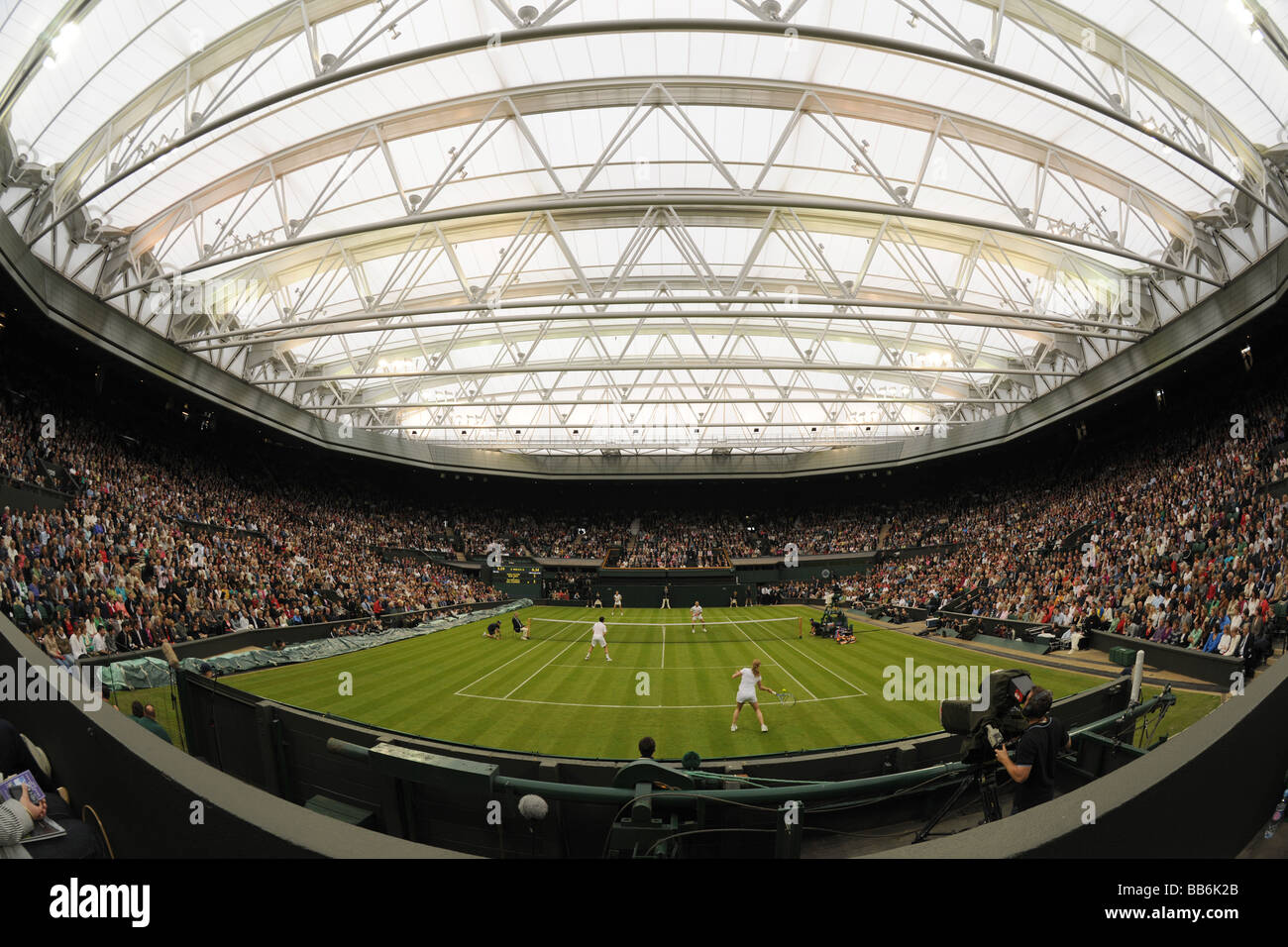 Wimbledon centre court hi-res stock photography and images - Alamy