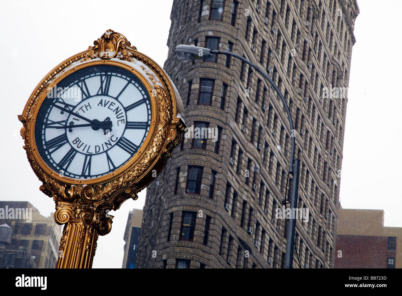 Flatiron building new york clock hires stock photography and images