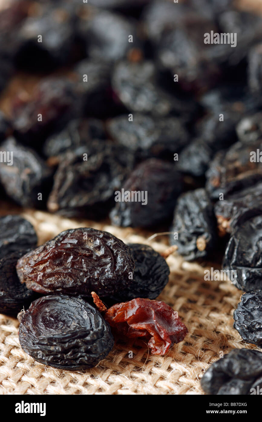 Black Raisins also known as kishmish are a vital ingredient in Indian