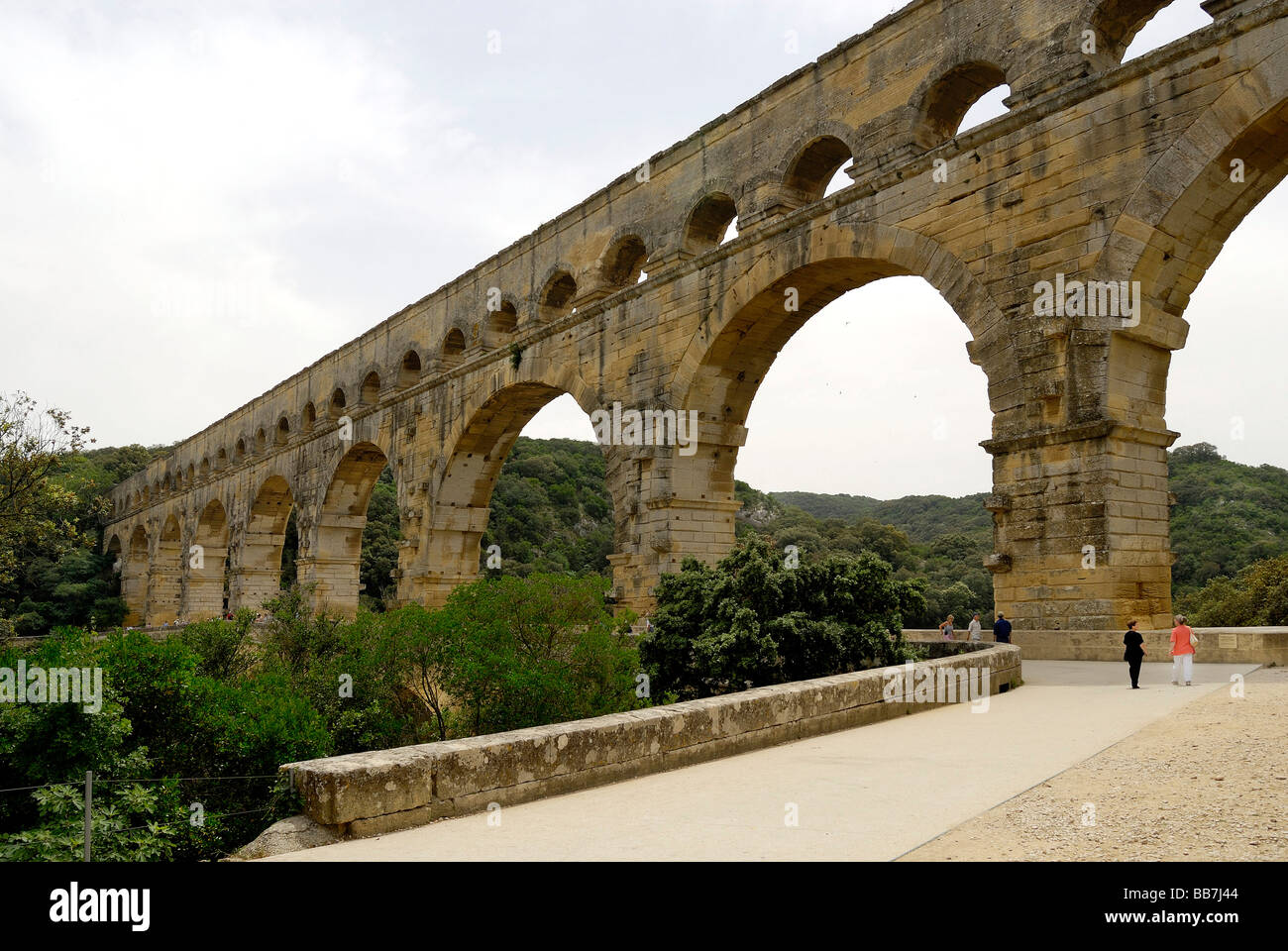 2000 year old Pont du Gard, built by the Romans, aqueduct, near Nimes, Languedoc-Roussillon, France, Europe Stock Photo