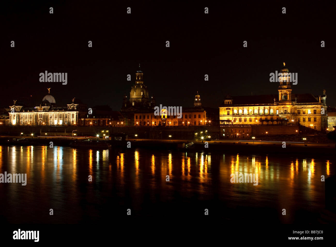 Panorama of the Elb River with University of Visual Arts, Sekundogenitur building and Staendehaus at night, Dresden, Saxony, Ge Stock Photo