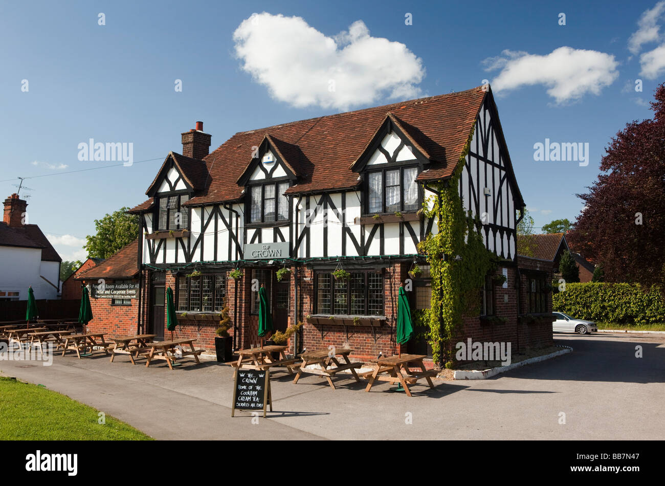 England Berkshire Cookham Moor Crown Inn pub Stock Photo