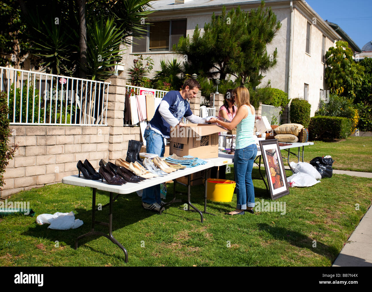 Daily City Life Neighborhood Garage Yard Lawn Sale Los