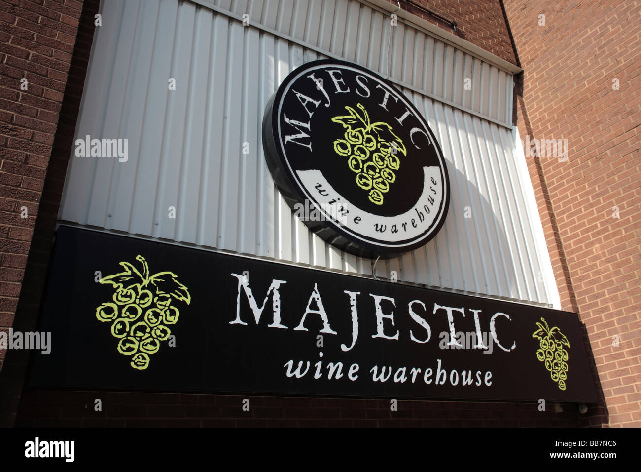 Majestic Wine Warehouse sign Stock Photo Alamy