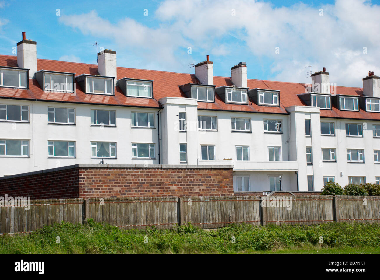 Flats in Crosby Beach (Liverpool Stock Photo Alamy