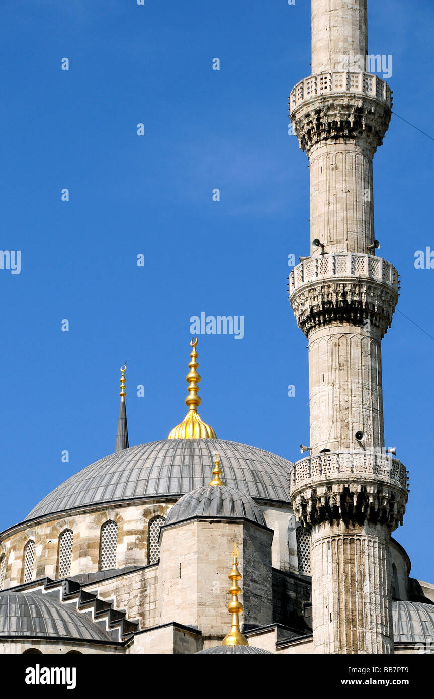 Exterior of the Sultan Ahmet Camii / The Blue Mosque, Istanbul, Turkey ...