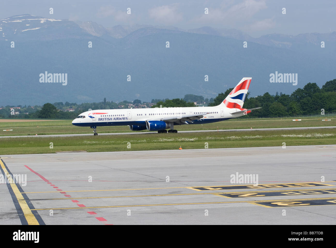 British Airways Boeing 757-236(ET) G-BPEE Airliner Landing at Geneva Airport Switzerland Geneve Suisse Stock Photo