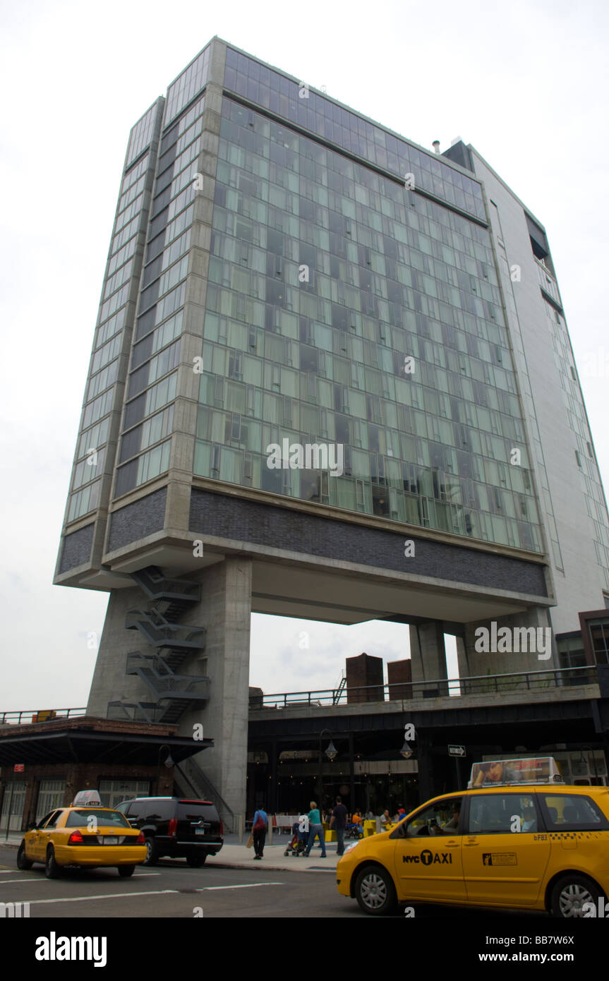 The Standard Hotel in the trendy Meatpacking district in New York on Saturday May 9 2009 Frances M Roberts Stock Photo