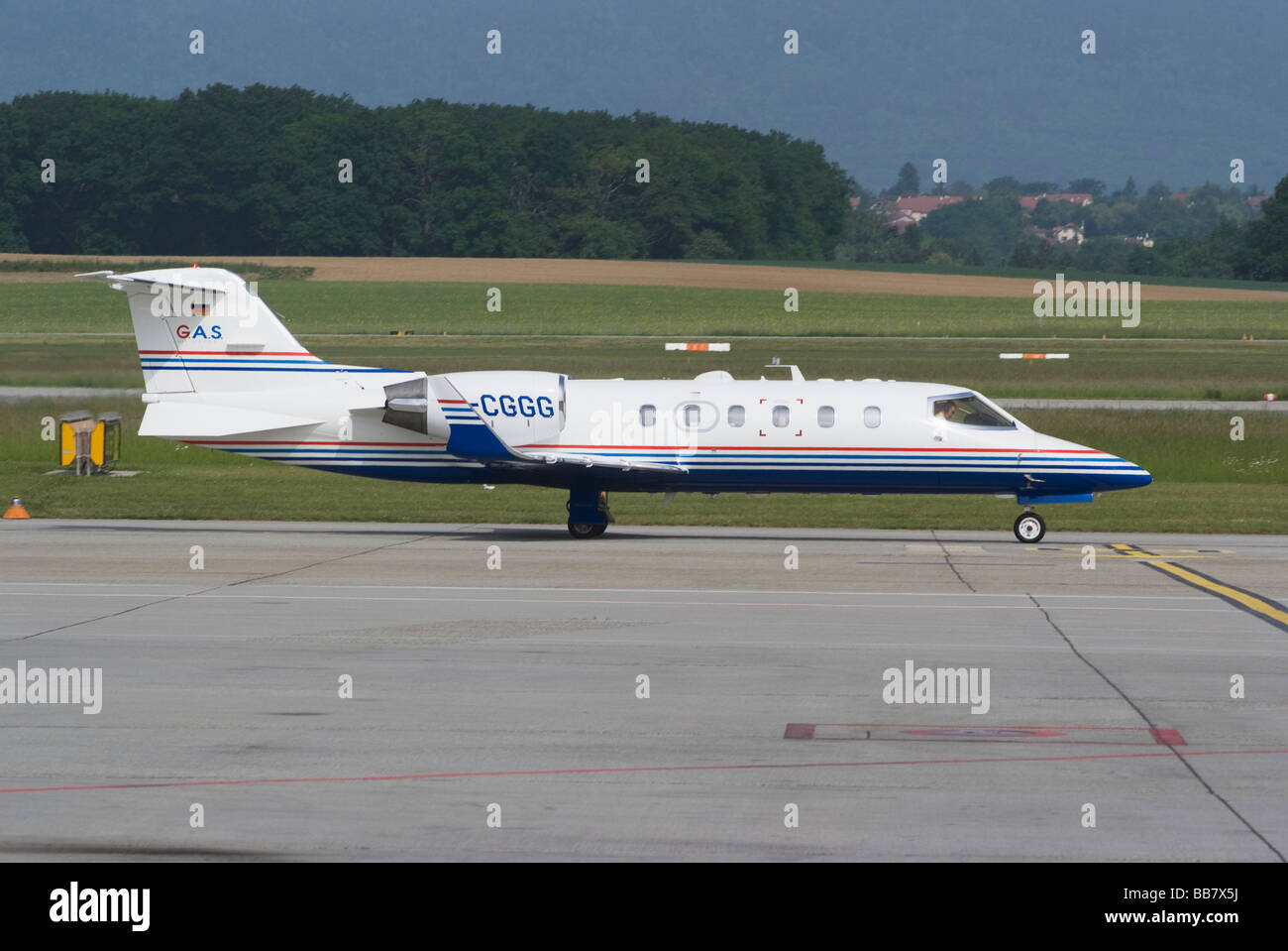 Bombardier Learjet 31A D-CGGG Business Jet Taxiing at Geneva Airport switzerland Geneve Suisse Stock Photo