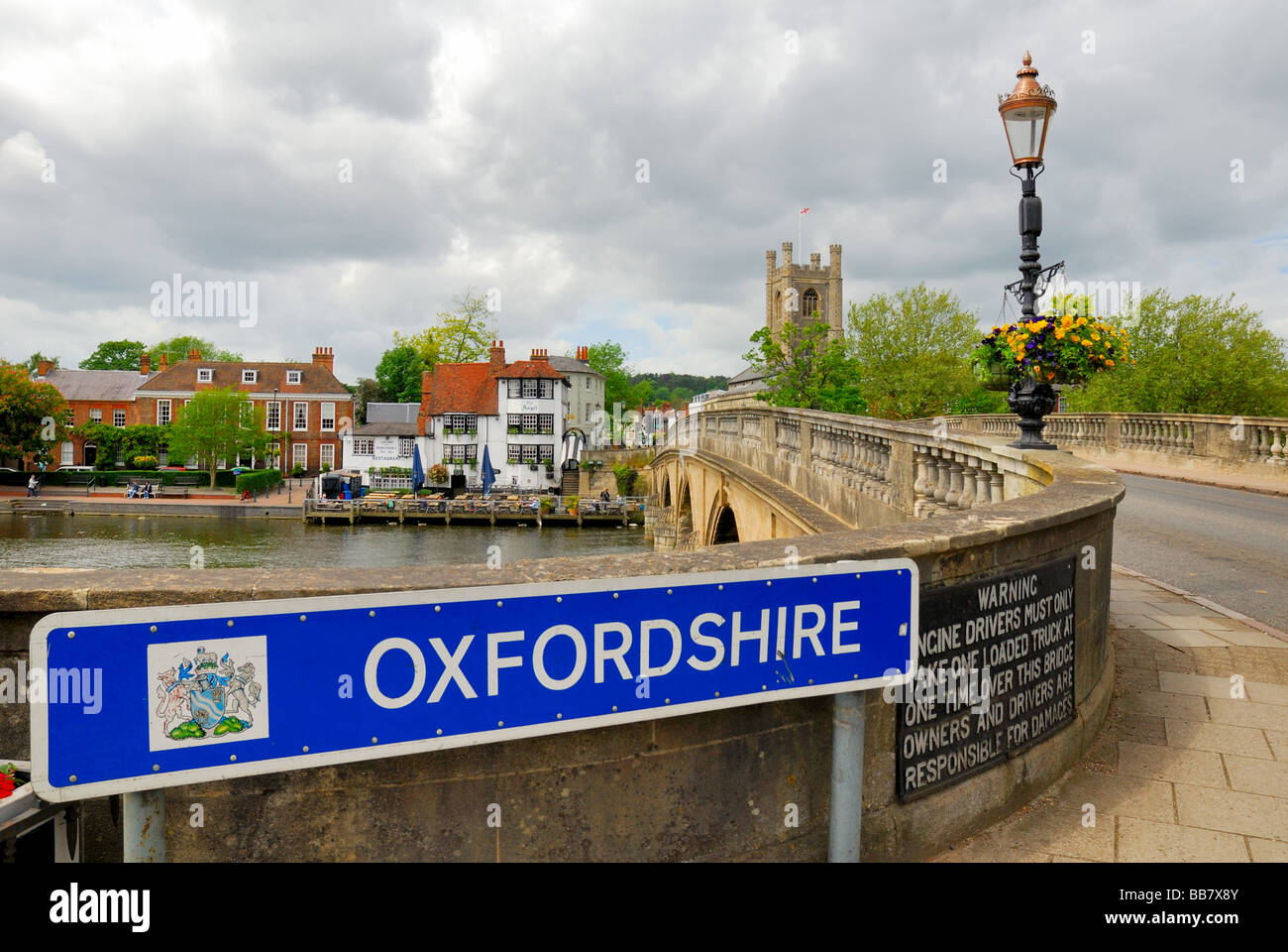 Henley on Thames bridge Oxfordshire Stock Photo