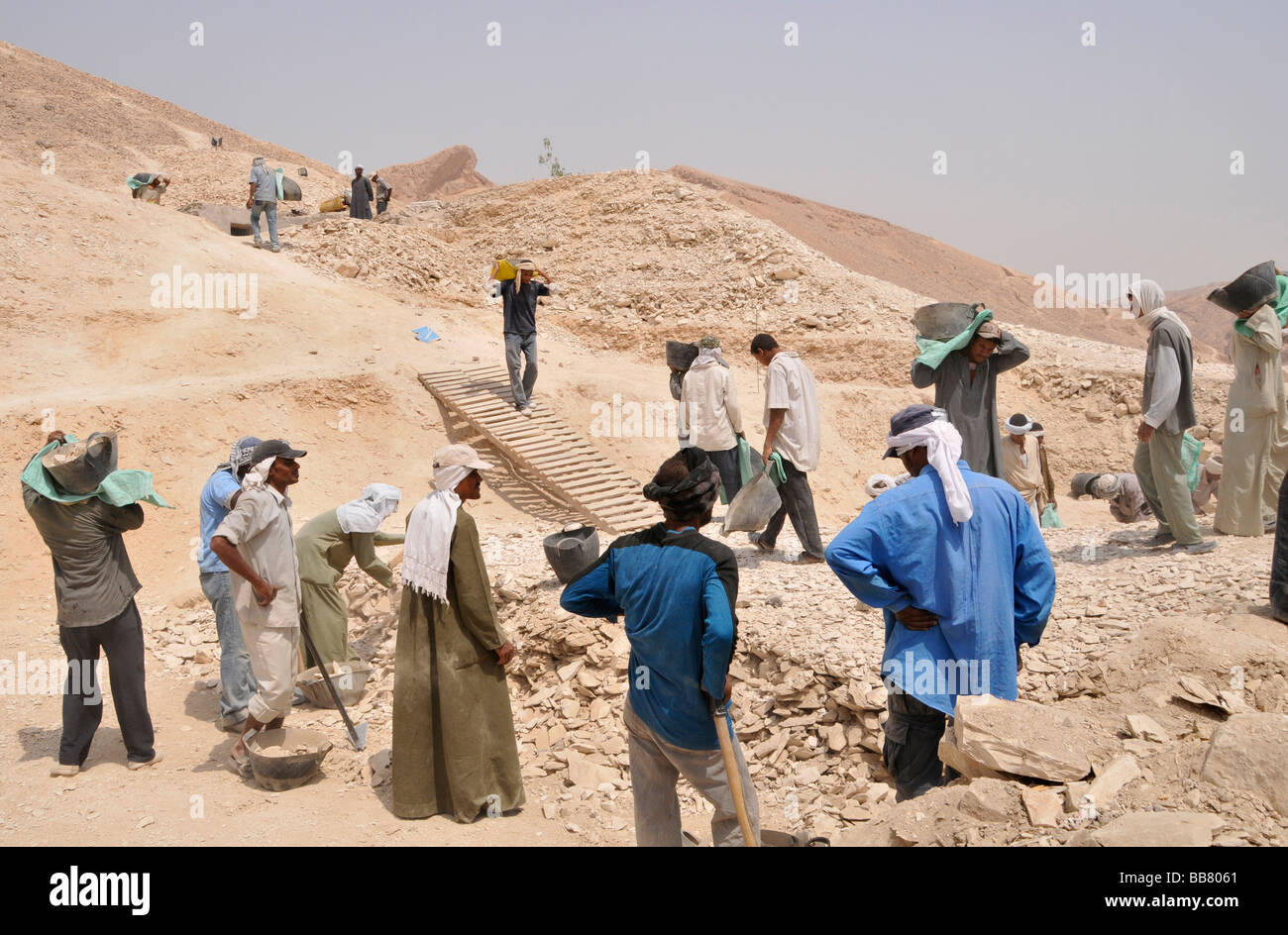 Egypt archaeology digging up excavation treasure seeker Stock Photo Alamy