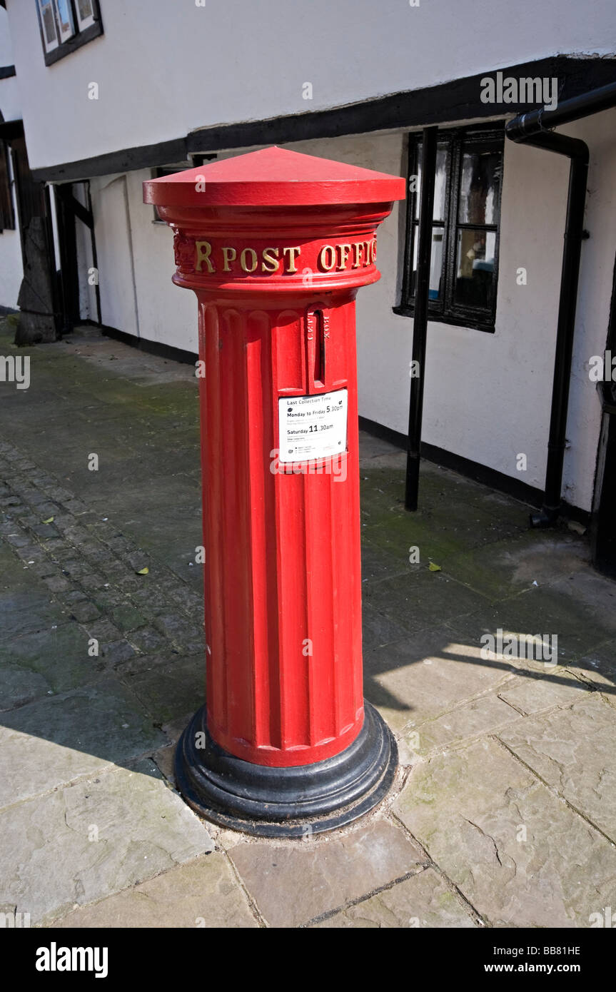 Red post office pillar box Eton Berkshire Stock Photo Alamy