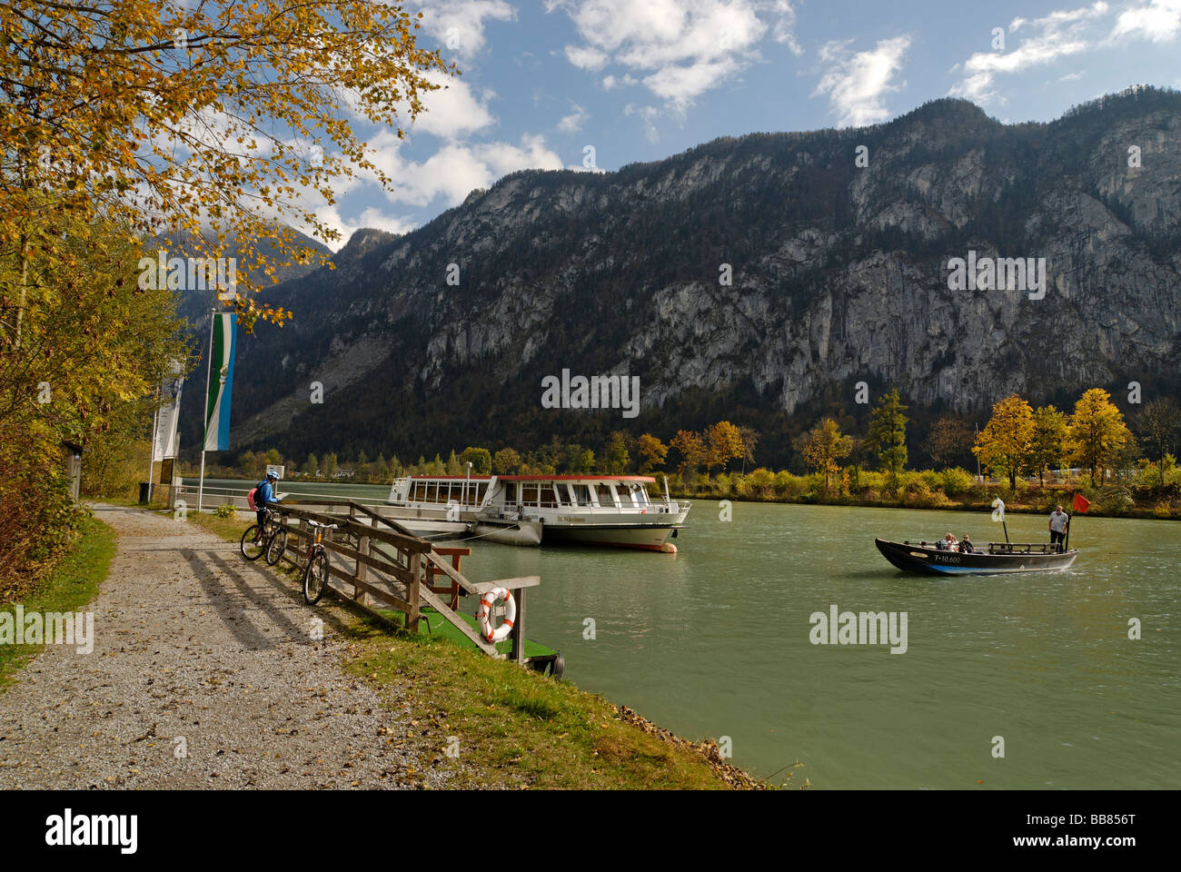 Boat and ferryboat on the Inn River near Kiefersfelden in the Inntal Valley, Upper Bavaria, Germany, Europe Stock Photo