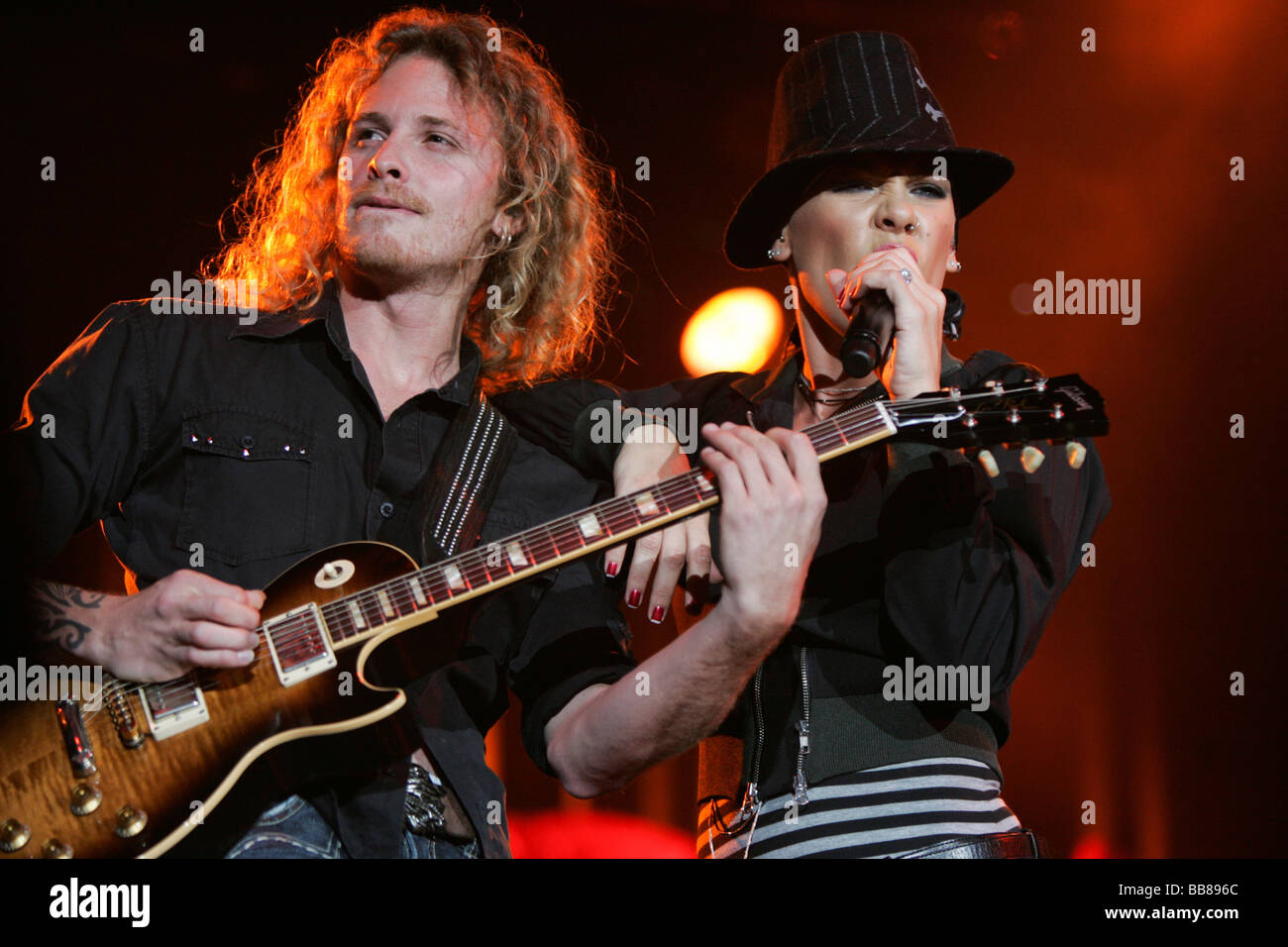 Rock saengerin hi-res stock photography and images - Alamy