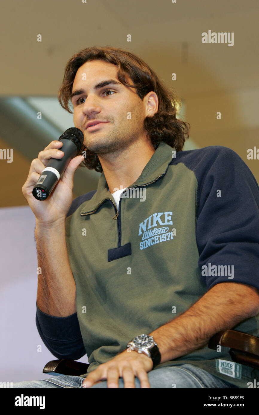Swiss tennis player Roger Federer during an interview at Emmencentre in Emmen, Switzerland Stock Photo