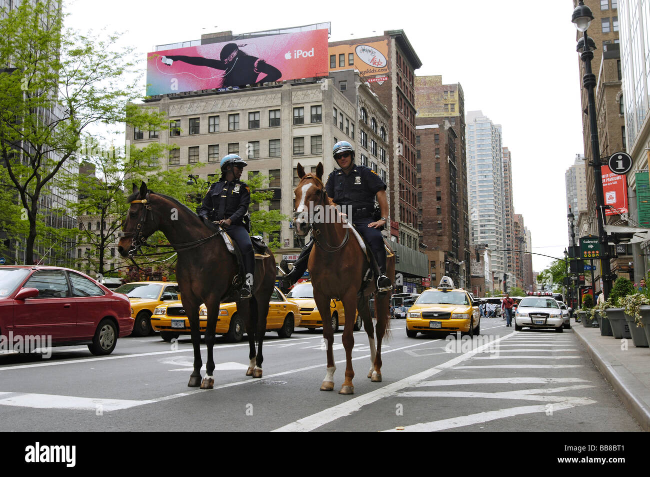 Mounted Police on Broadway, Manhattan, New York, USA Stock Photo Alamy