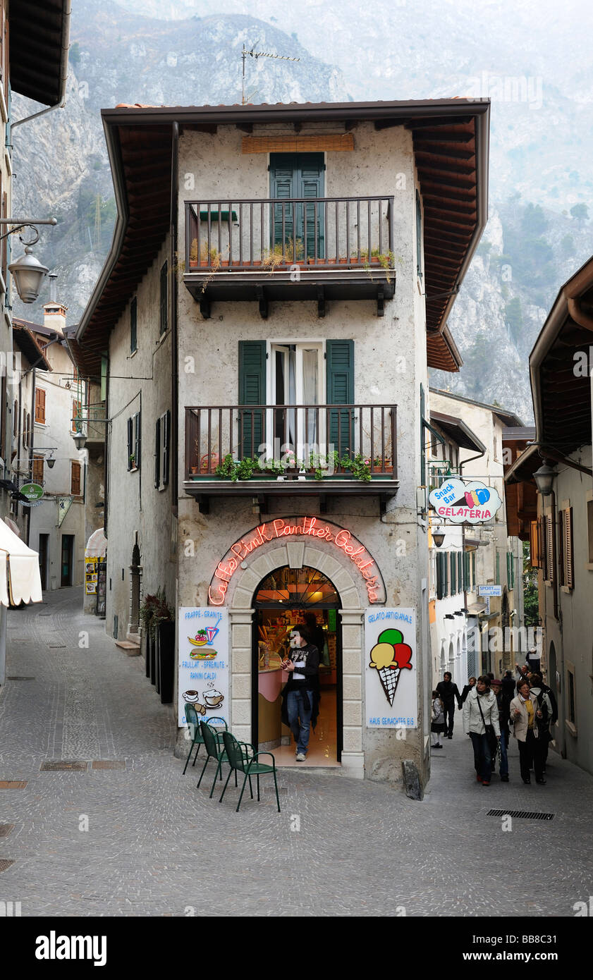 Ice cream store in the historic town centre of Limone, Lake Garda, Italy, Europe Stock Photo