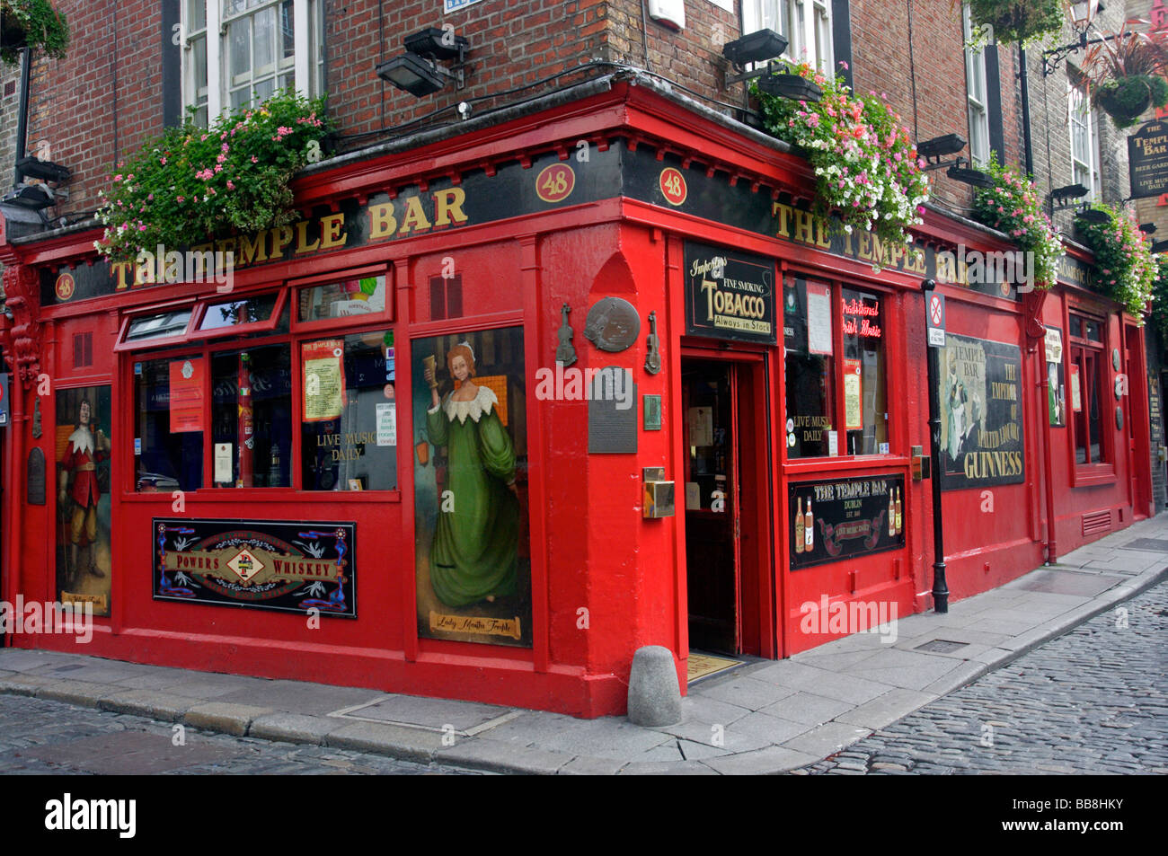 Temple Bar, pub, Temple Bar area, Dublin, Ireland Stock Photo