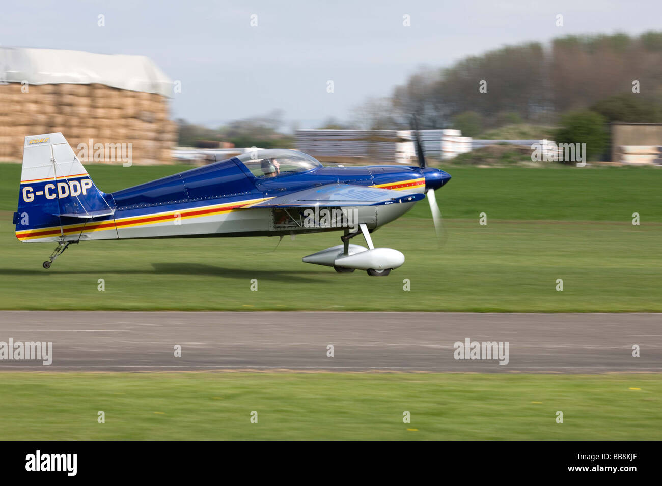 Edge Laser 230 G-CDDP landing at Breighton Airfield Stock Photo