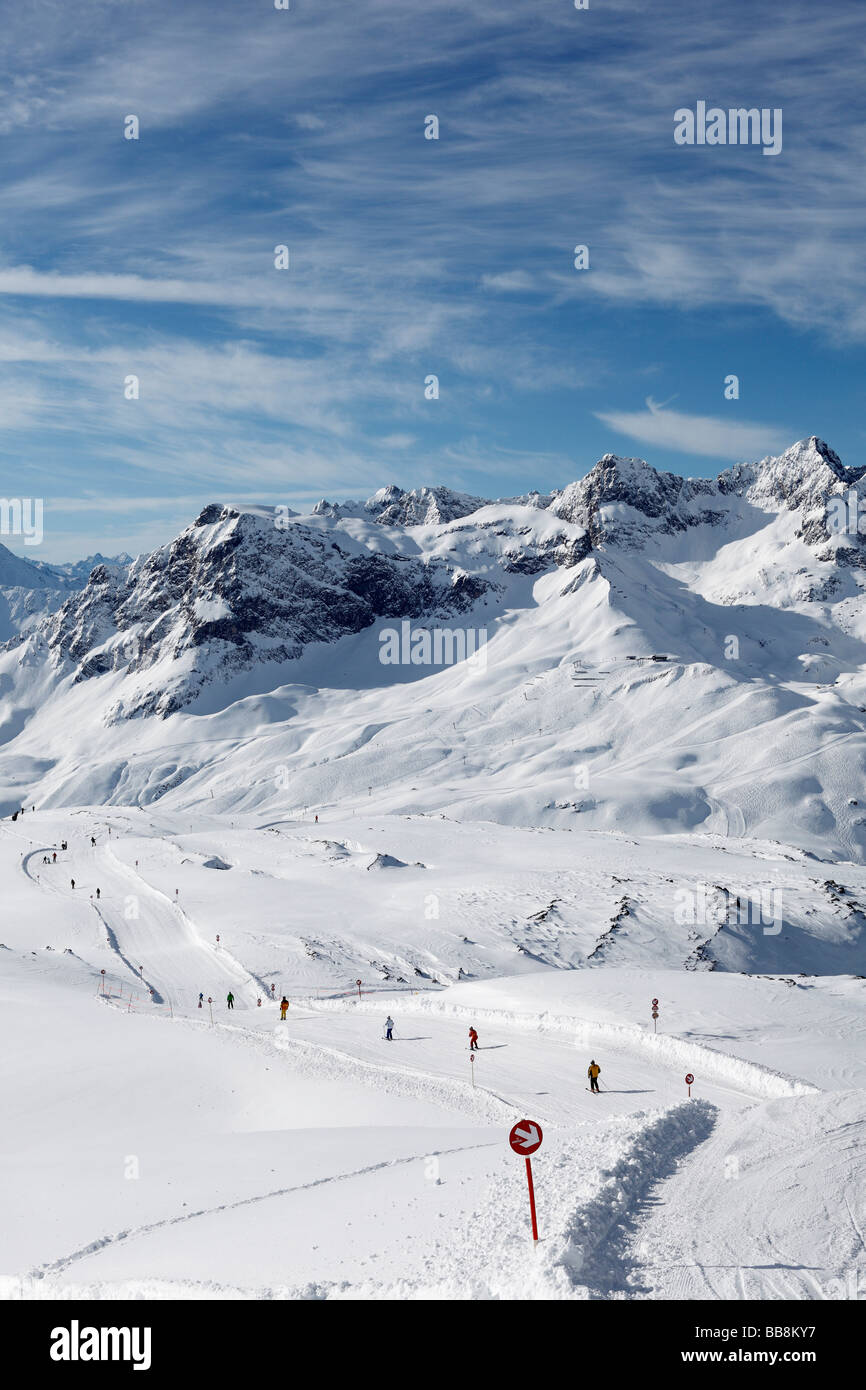 Skiiing view hi-res stock photography and images - Alamy