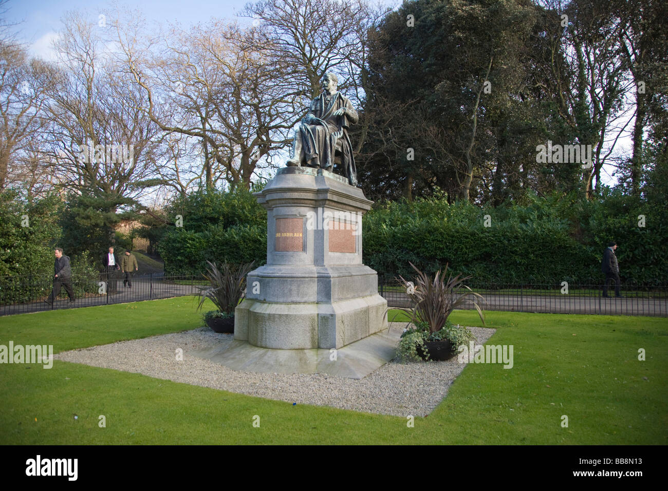A seated statue of Lord Ardilaun, St Stephen's Green, Dublin, Ireland Stock Photo