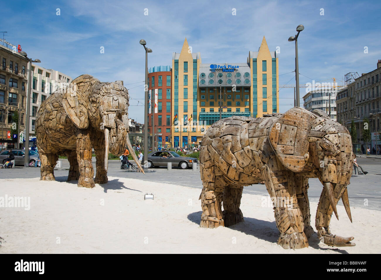 Elephant family sculpted by South African artist Andries Botha for Antwerp Zoo, Koningin Astridplein, Antwerp, Belgium Stock Photo