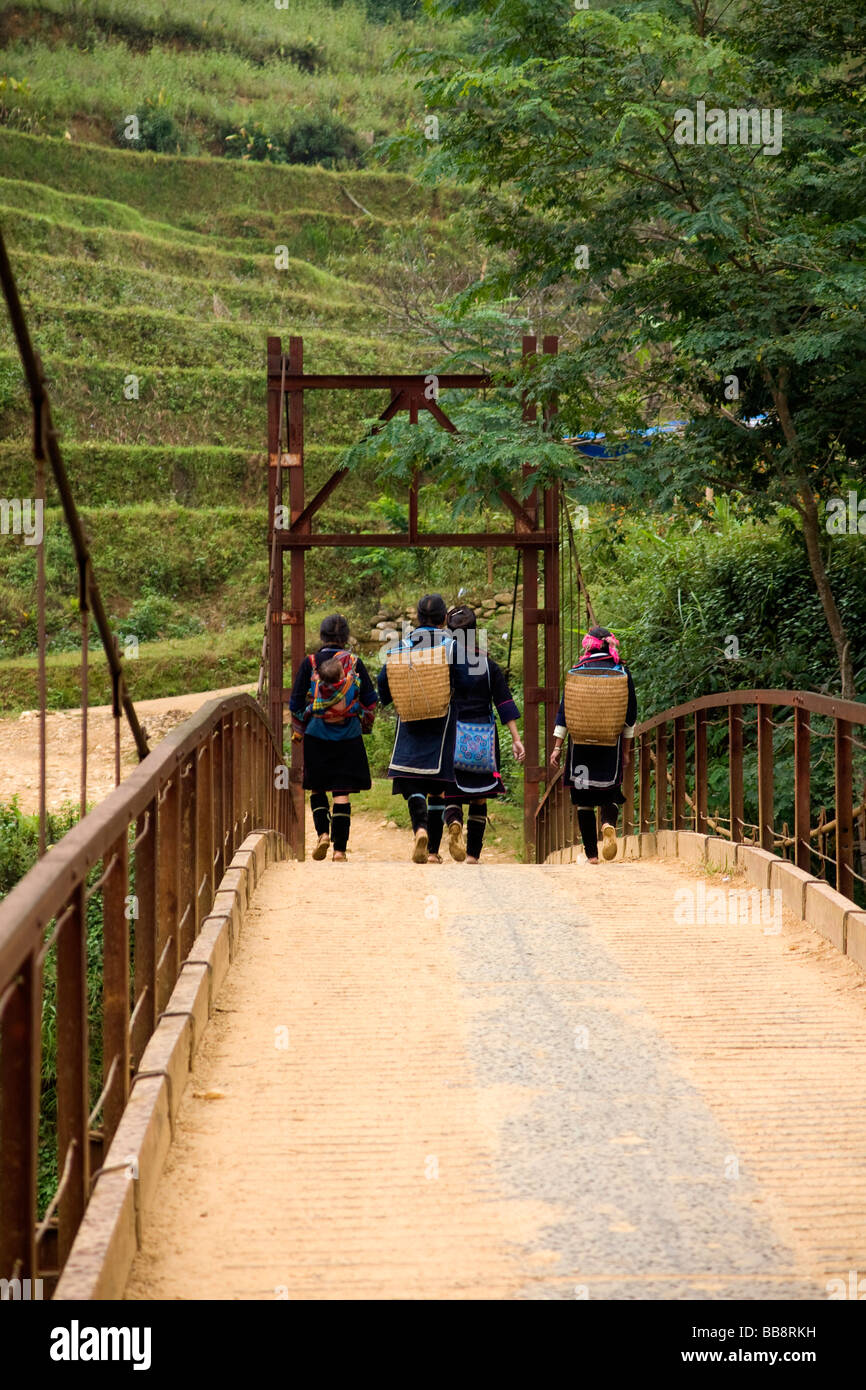 Sapa vietnam tribe hi-res stock photography and images - Alamy