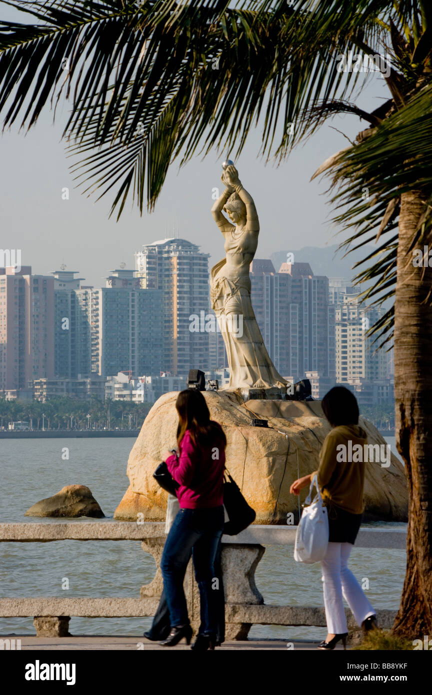 asia china Guangdong Zhuhai fisher girl statue Stock Photo