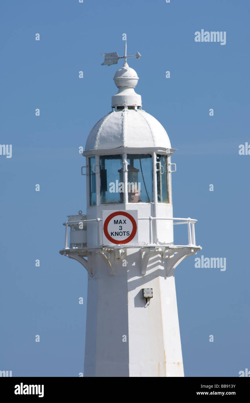 Light bulb shore rocks wrecks shipping lighthouse white rails hi-res ...