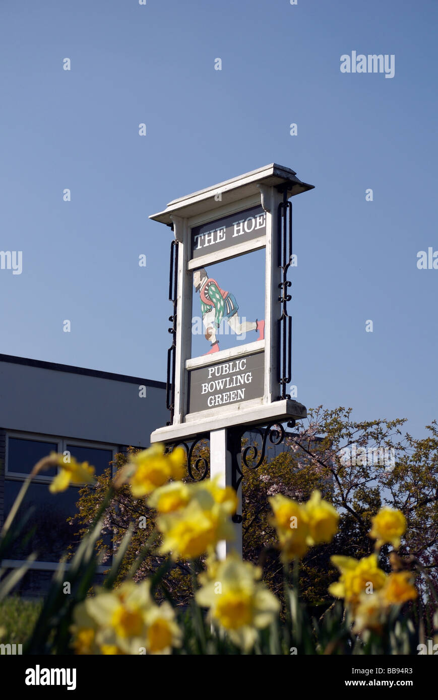 The Hoe Public Bowling Green sign of mariner Francis Drake, Plymouth