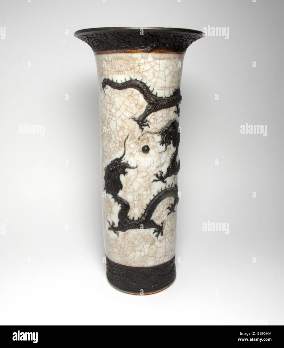 Chinese vase hi-res stock photography and images - Alamy