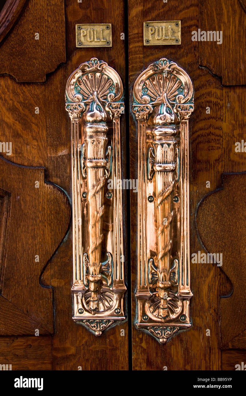 London coliseum theatre door hires stock photography and images Alamy