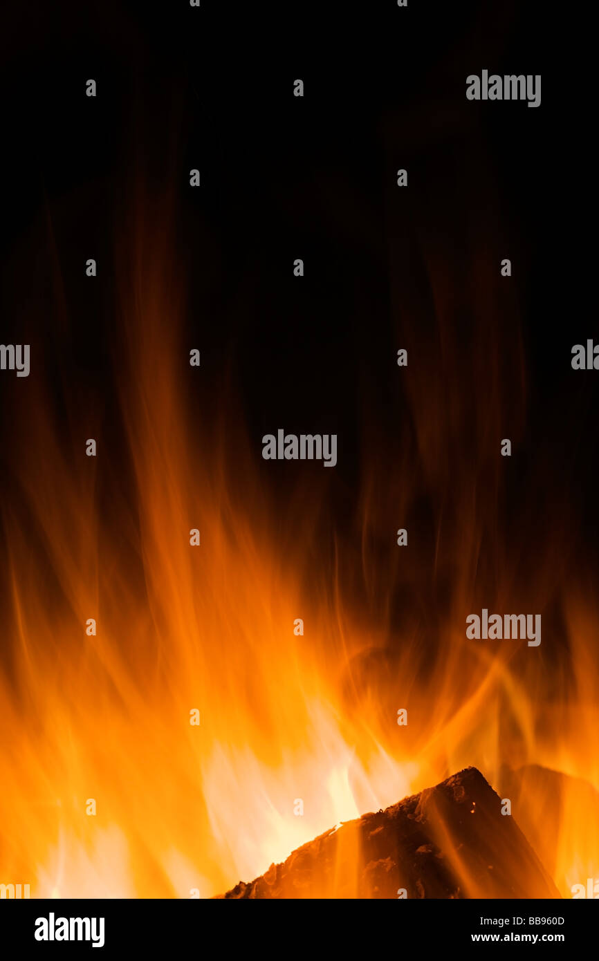 Campfire at night Stock Photo - Alamy