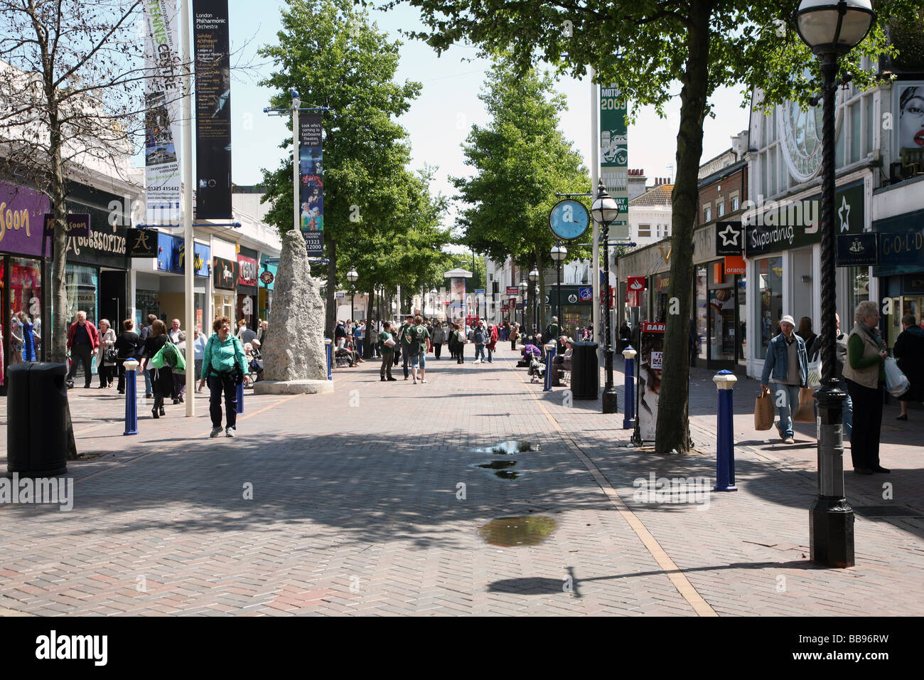Eastbourne town centre hires stock photography and images Alamy