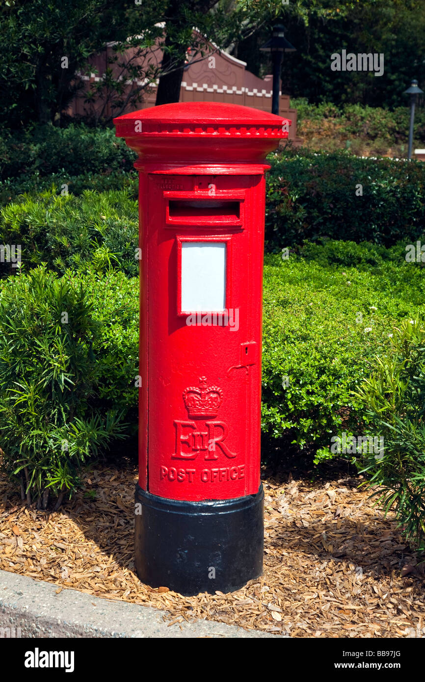 Old style Post Office red Pillar box Stock Photo Alamy