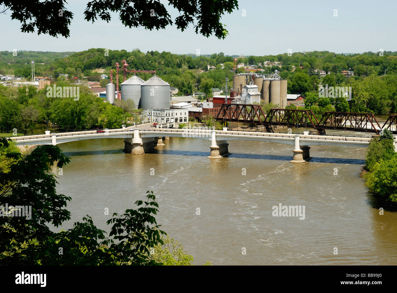 Y bridge from downtown zanesville Ohio Stock Photo Alamy