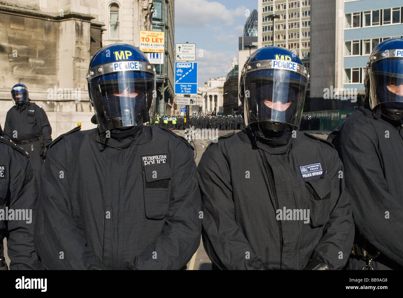 Police Kettling Protest High Resolution Stock Photography and Images Alamy
