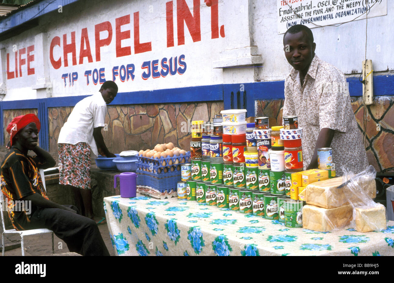 Ghana city people street scene hi-res stock photography and images - Alamy