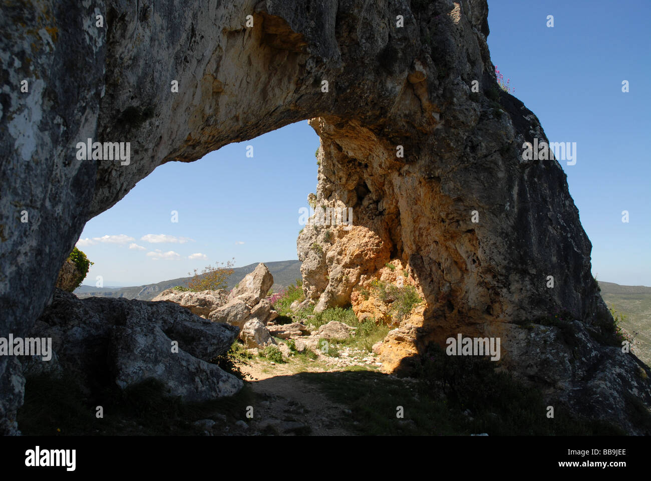 La Forada Rock Arch, Sierra de La Forada, Marina Alta, Alicante Province, Comunidad Valenciana, Spain Stock Photo