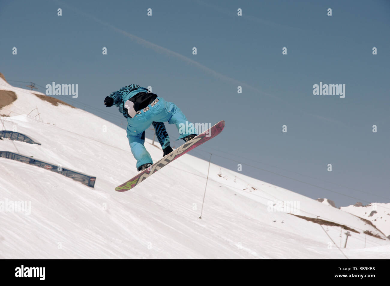 Winter Sports;Snow Boarder;Jumping Sequence No.1.;Start of a 'Big Air' jump Stock Photo Alamy