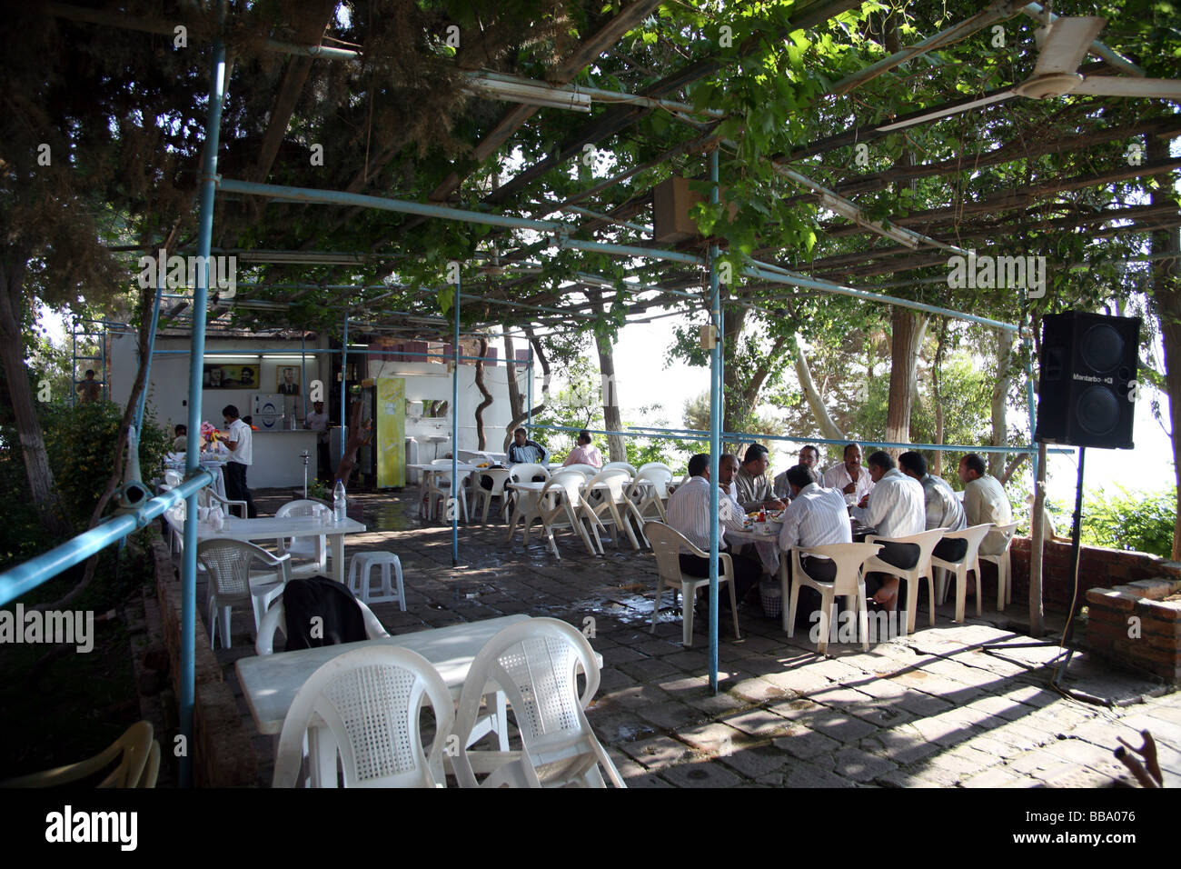 Restaurant near Qala’ at ja’ abar at lake Assad Syria Stock Photo - Alamy
