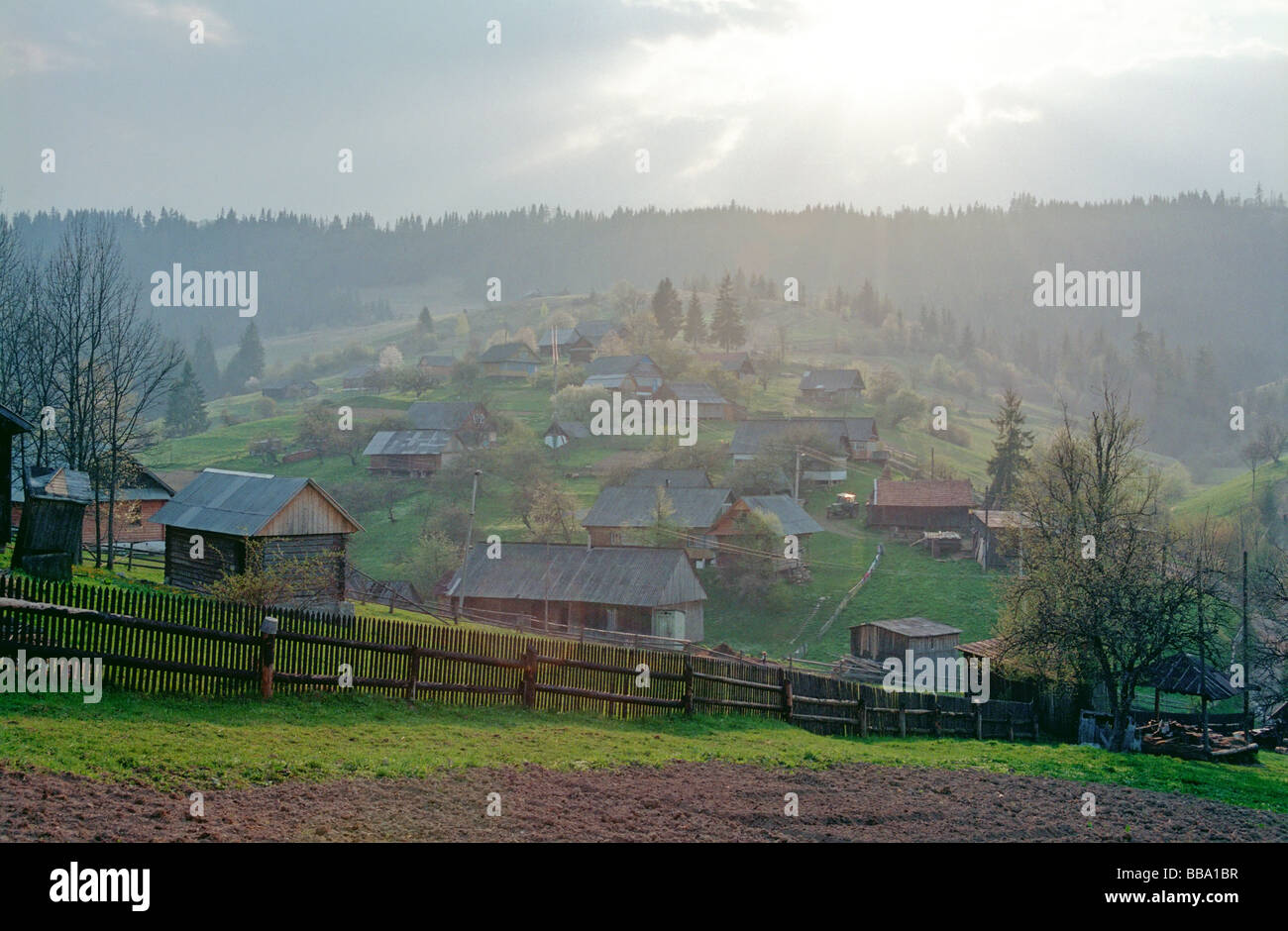 traditional village in carpathian mountain Stock Photo - Alamy