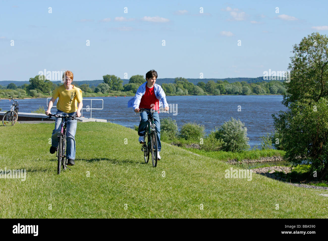Elbe 2 hi-res stock photography and images - Page 9 - Alamy