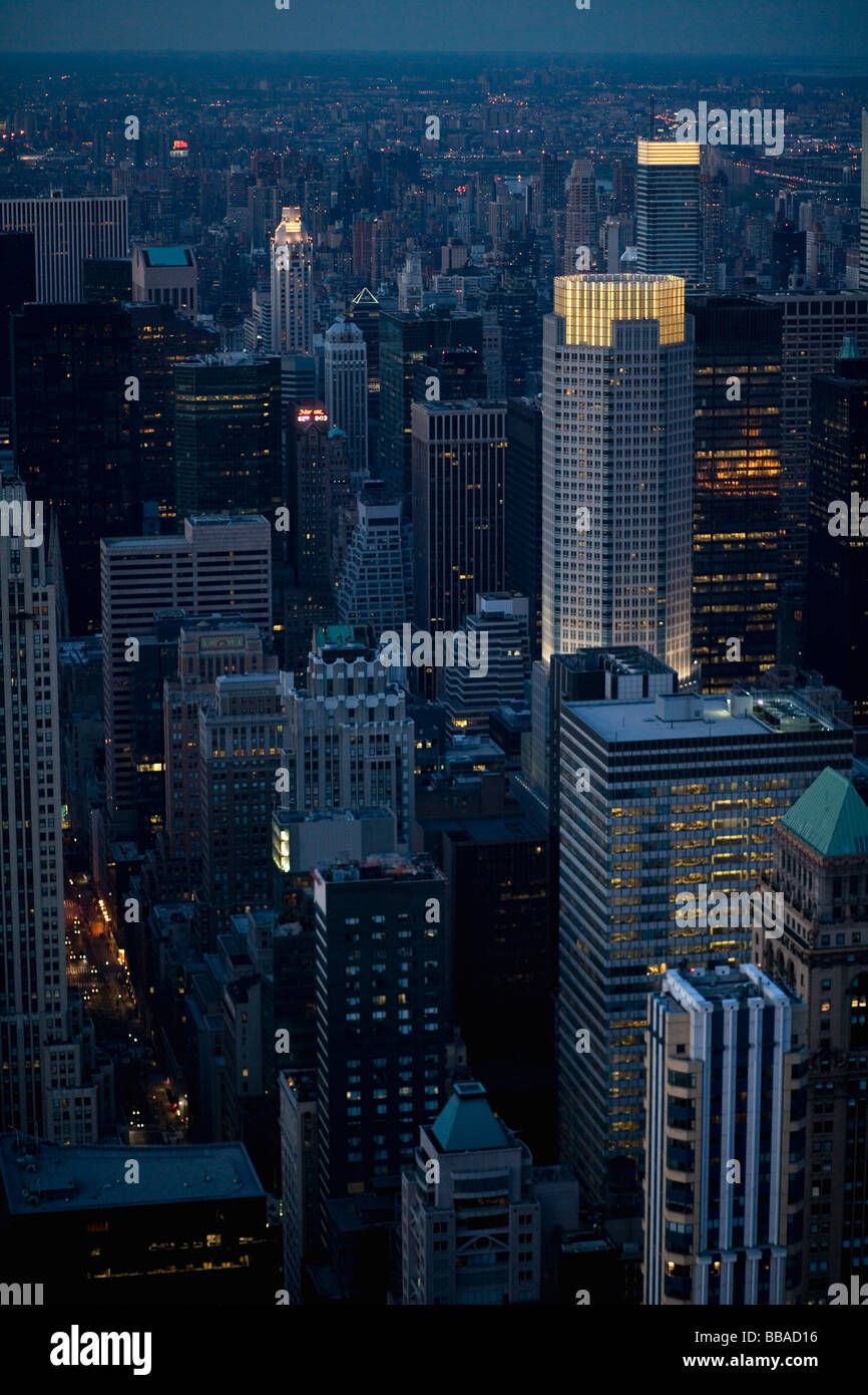 Night over manhattan hi-res stock photography and images - Alamy