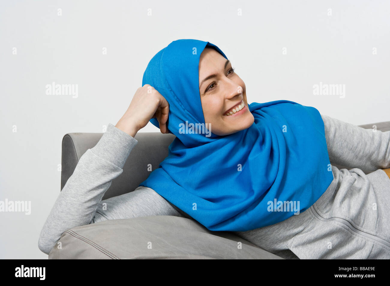 Woman wearing hijab white hi-res stock photography and images - Alamy
