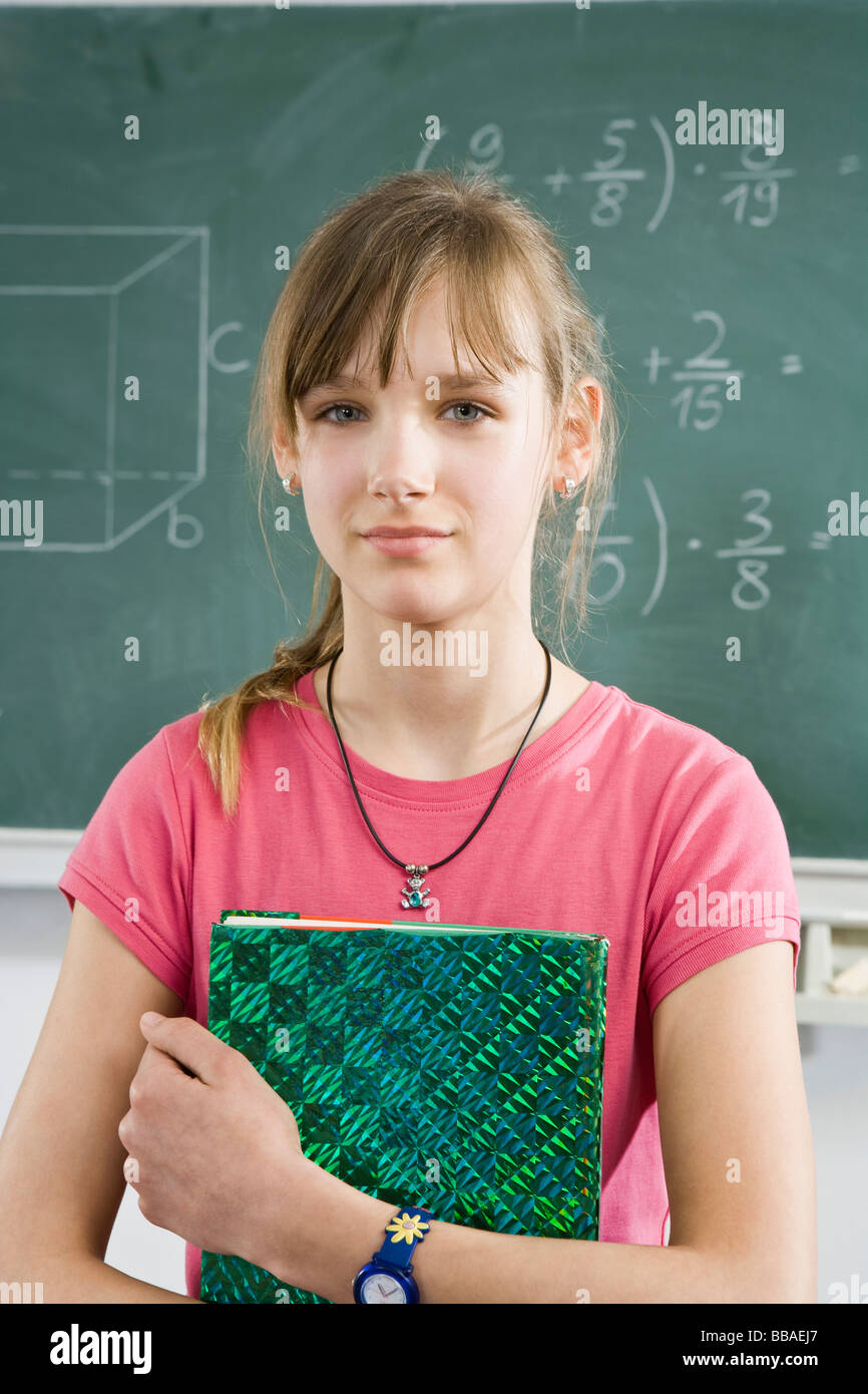 Junior high school girls portrait hi-res stock photography and images ...