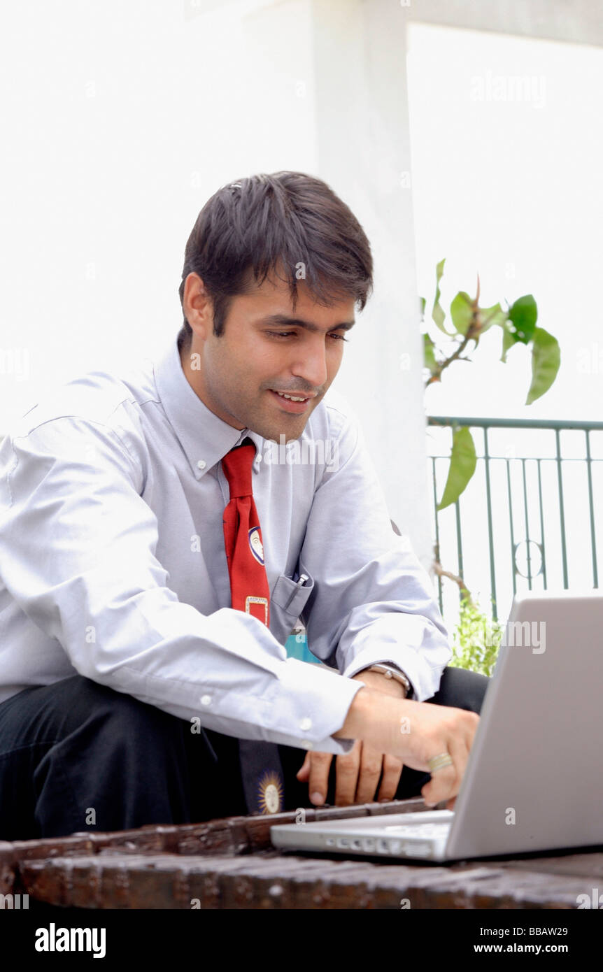 Man sitting patio table hi-res stock photography and images - Alamy