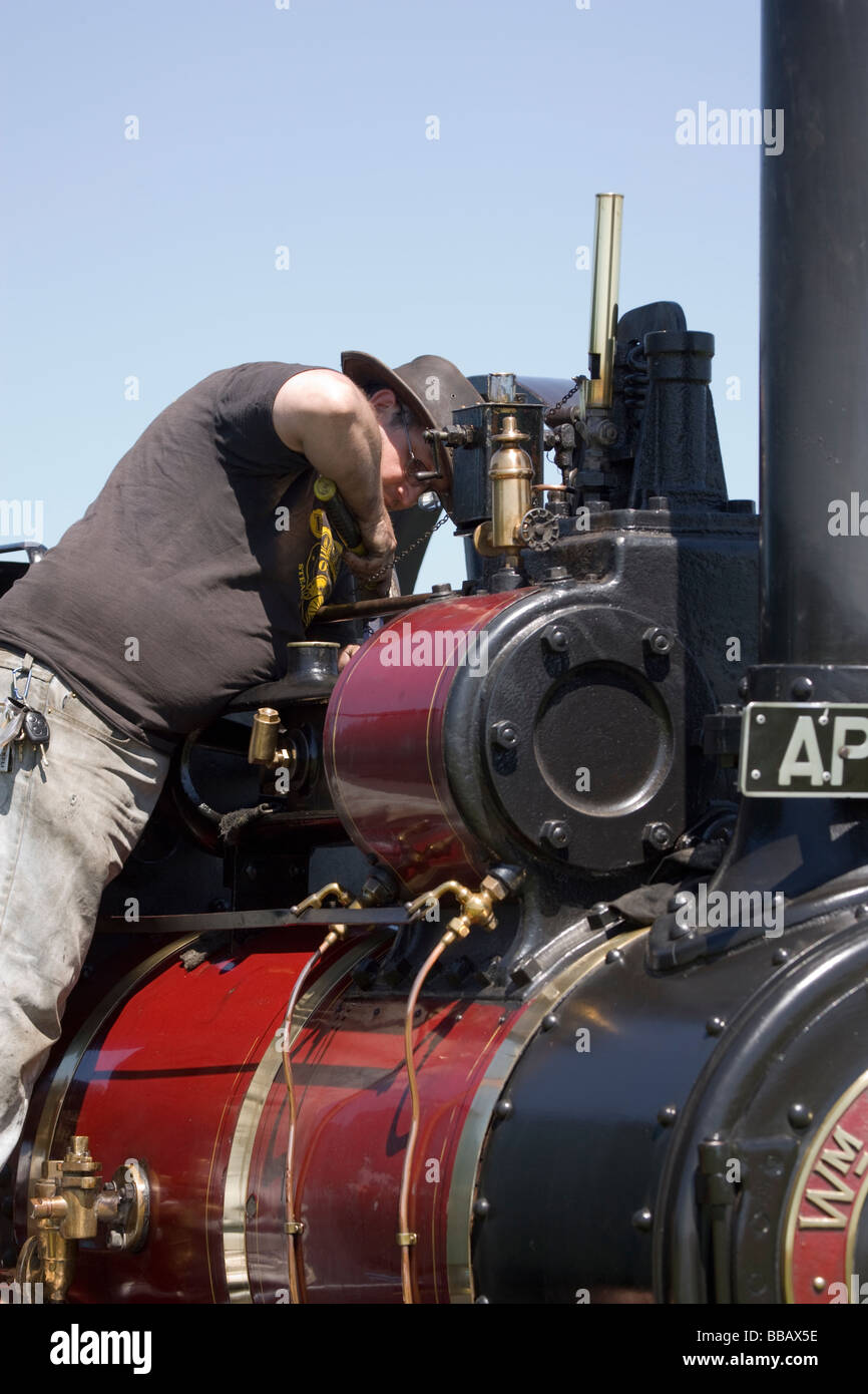 Old tractor engines hires stock photography and images Alamy